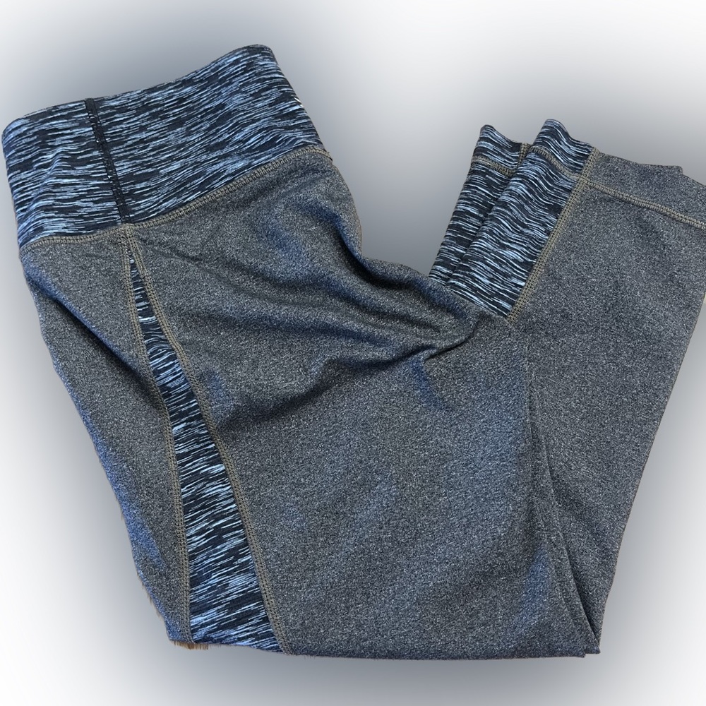Athleta Capri Leggings Tights Gray/Space Dye Blue Style 305922 Size M
